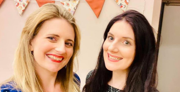 Caroline Peckham y Susanne Valenti, autoras de Zodiac Academy